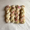 Gallery viewerに画像を読み込む, <FLUFFWEAR>SUPER WASH MERINO WOOL YARN - RAINBOW
