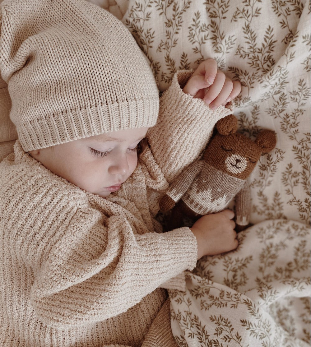 <main sauvage> Teddy knit toy - Oat jacquard sweater</main>