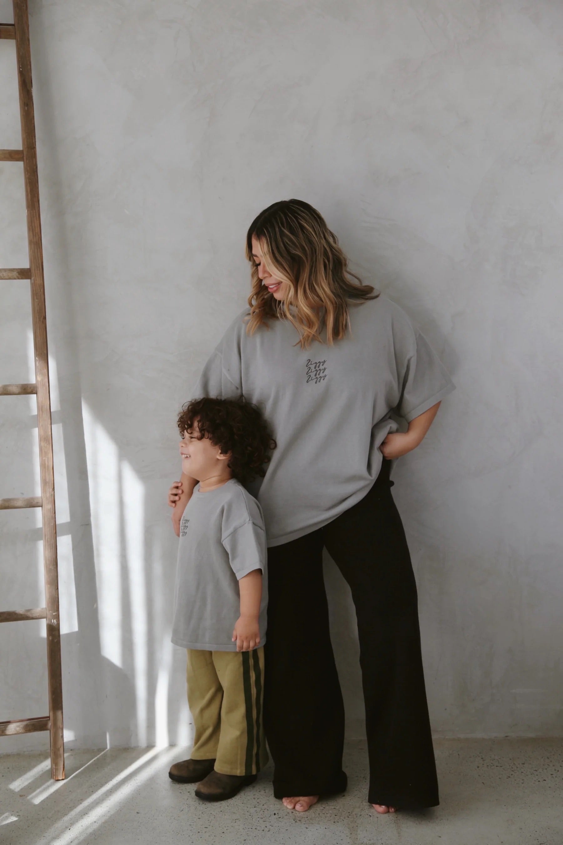 <Ziggy Lou> SIGNATURE TEE - GRAY